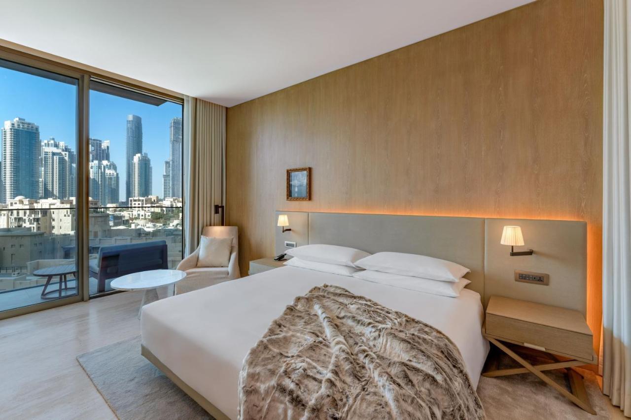 The Dubai Edition Eksteriør billede A bedroom at the hotel